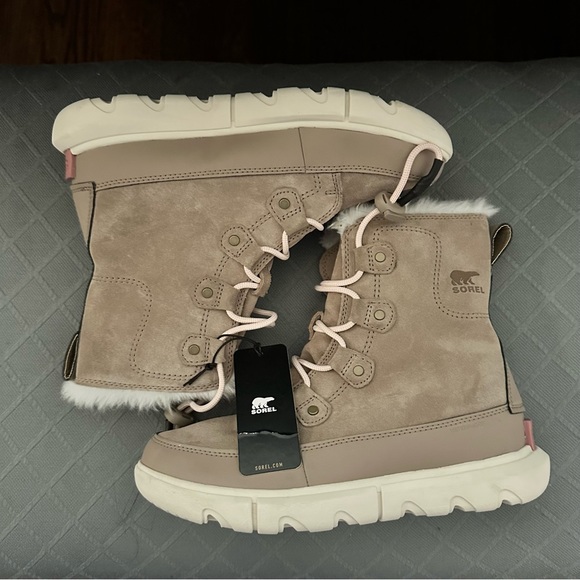 NWT Sorel Explorer II Joan Faux Fur boots - Picture 2 of 7